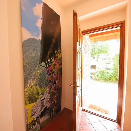 Apartament Quattro Stagioni Colico