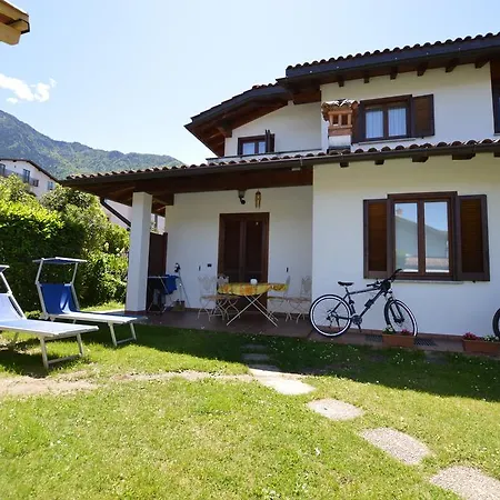 Apartment Quattro Stagioni Colico